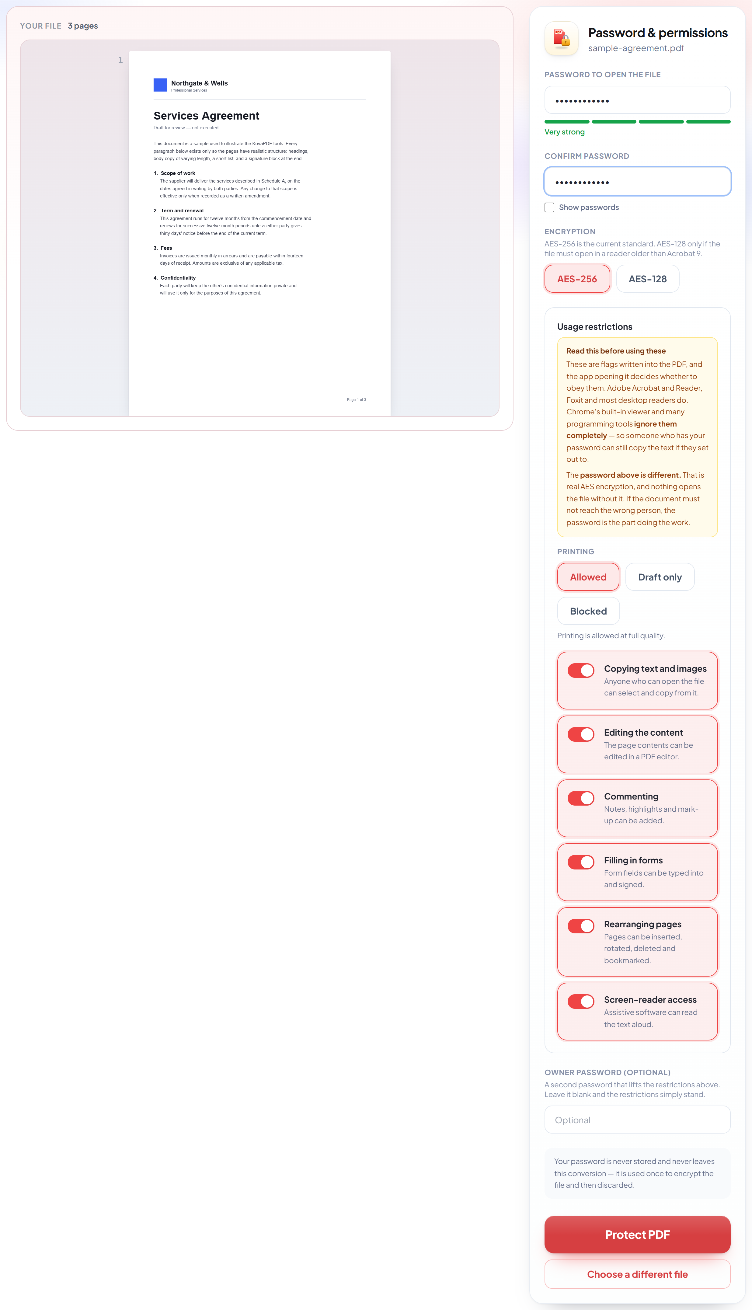 La pantalla de Proteger PDF con el medidor de seguridad de la contraseña y las restricciones de uso